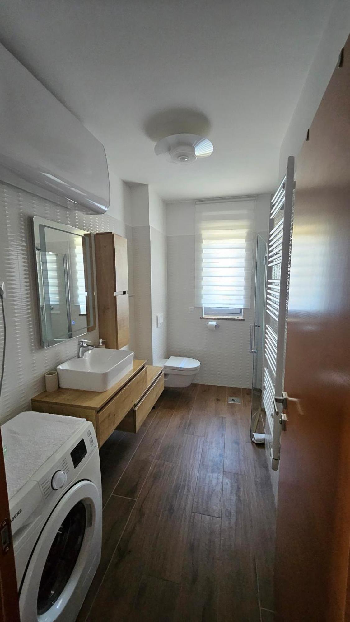Apartments Luana With Private Jacuzzi Задар Экстерьер фото